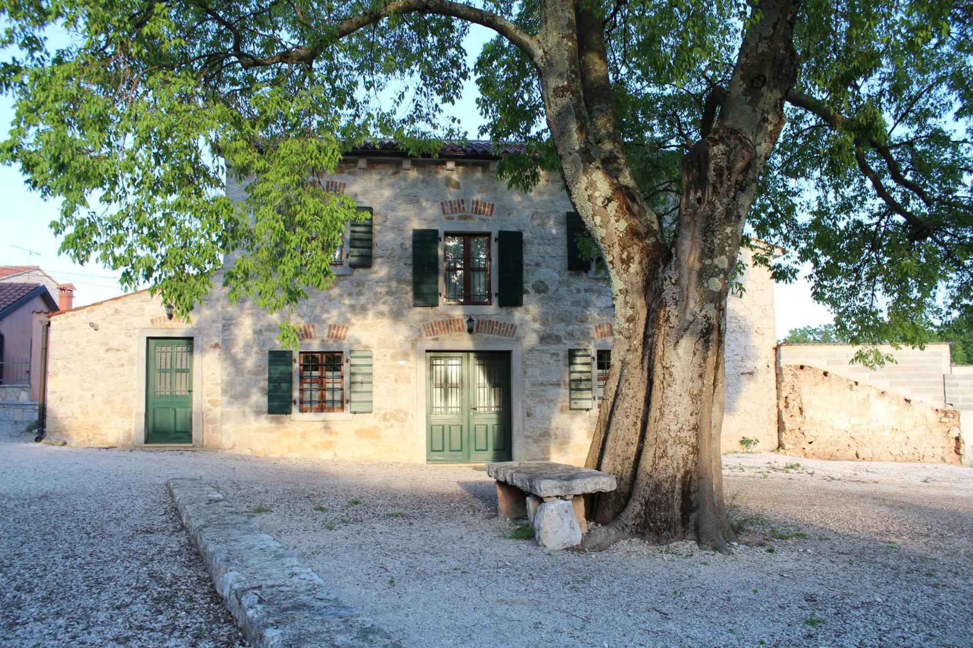 Villa Antonci-18, Pool, 3 Houses, Jacuzzi, Private Territory Antonci  Extérieur photo