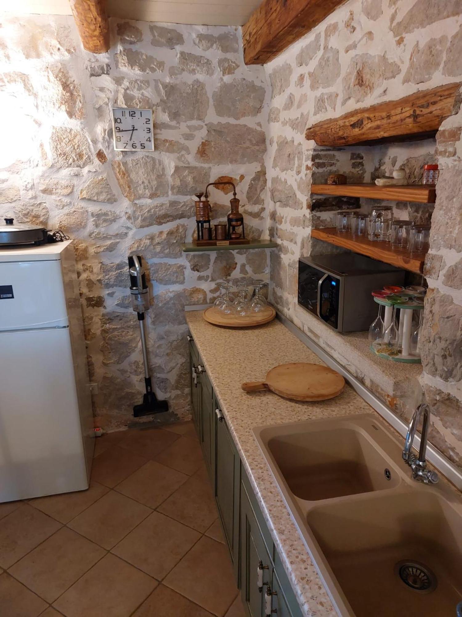 Villa Antonci-18, Pool, 3 Houses, Jacuzzi, Private Territory Antonci  Extérieur photo